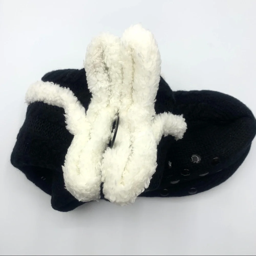 Women’s Black & White Cozy Lounge Slipper Socks NWT
